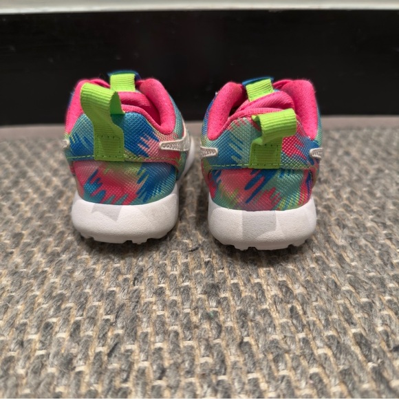 NIKE Roshe One Print (TDV) Little Kids Style: 749354-607 Size: 4C - Picture 5 of 12